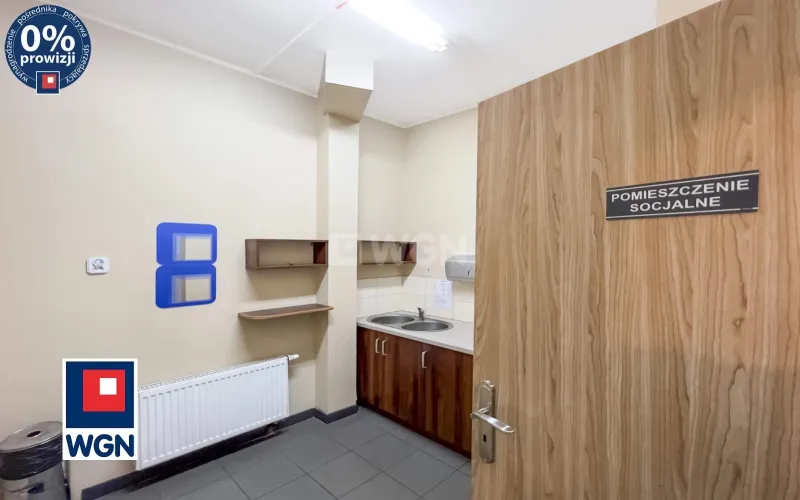 Lokal handlowy na  sprzedaż Tychy - Na sprzedaż przestronny lokal z witryną i ogrodem | Tychy Mąkołowiec.